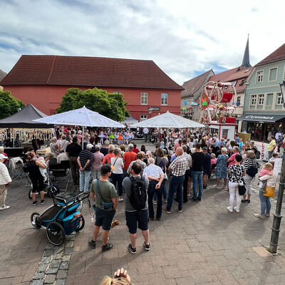 Bild vergrößern: Musikfestival Fte de la musique auf dem Holzmarkt